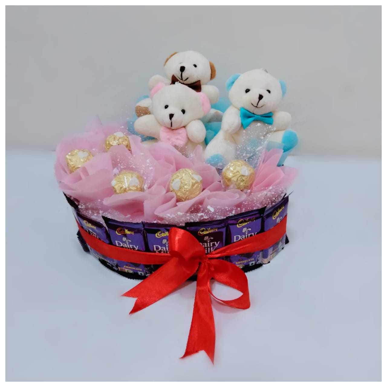 Teddy chocolate hamper